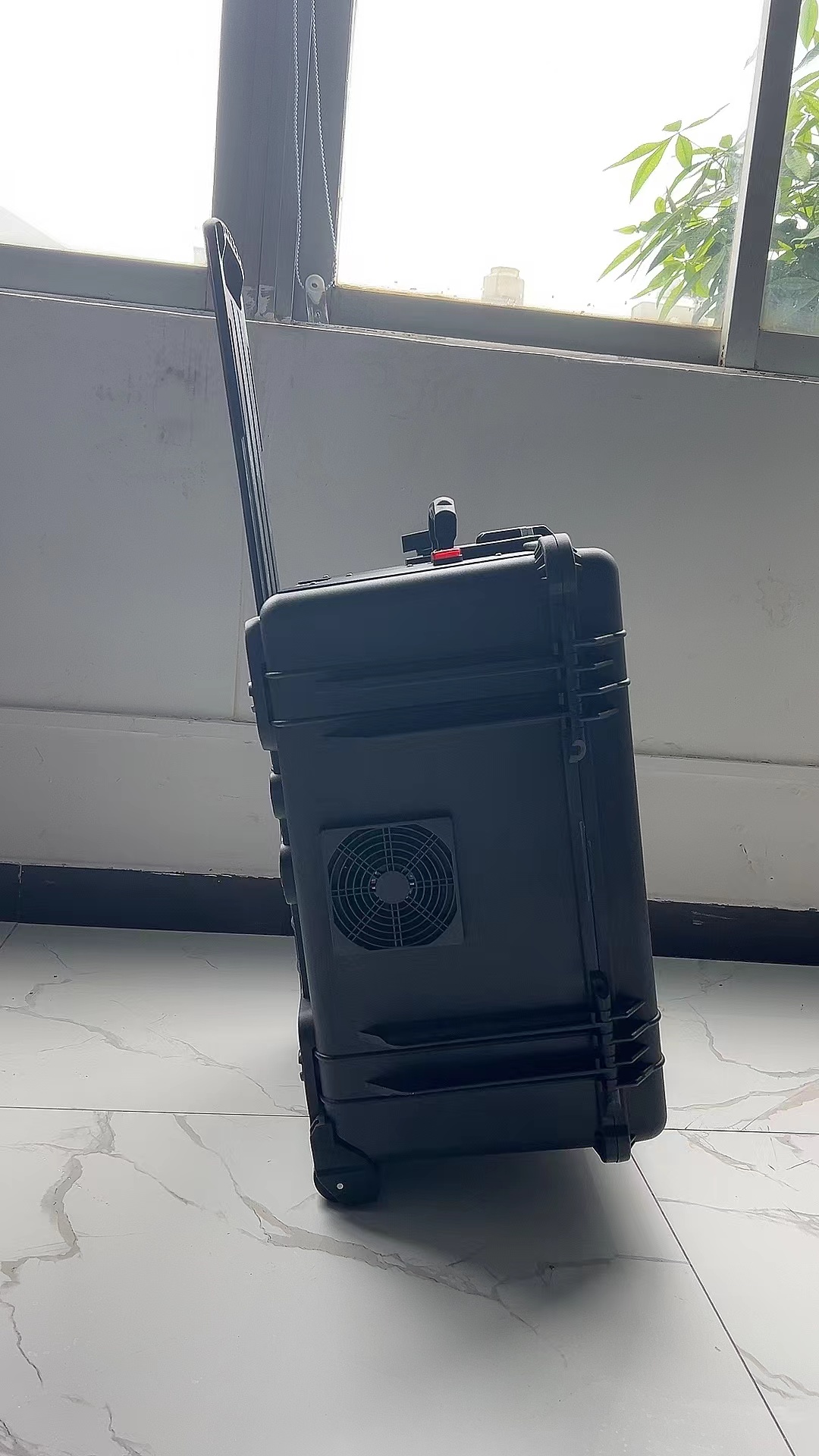 九龙坡手拉箱型移动通信干扰器